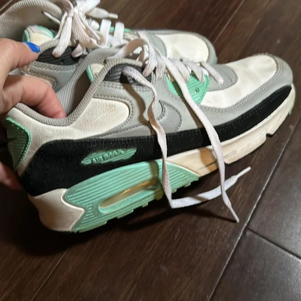Nike Air Max 90 in Gray and Teal - 7Y